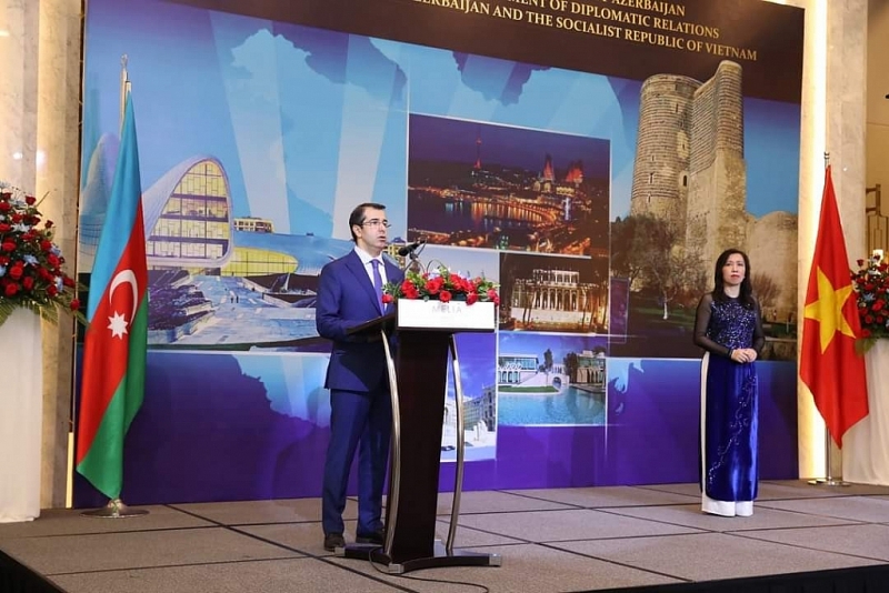 Посольство Азербайджана поздравило журналистов с Днём вьетнамской революционной прессы