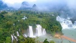 Водопад Банжок вошёл в ТОП самых красивых естественных границ