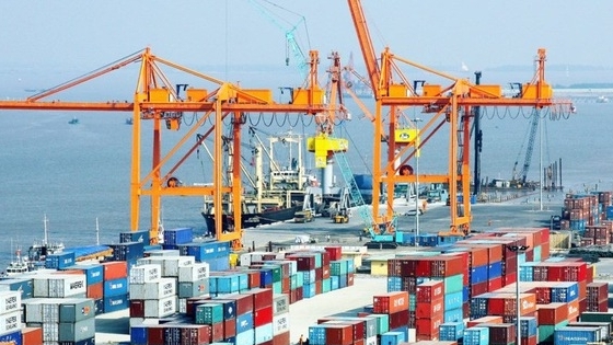 К середине февраля объем торговли Вьетнама достиг 72 млрд долл. США