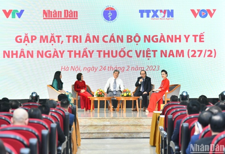 Чествование медиков по случаю Дня вьетнамских врачей