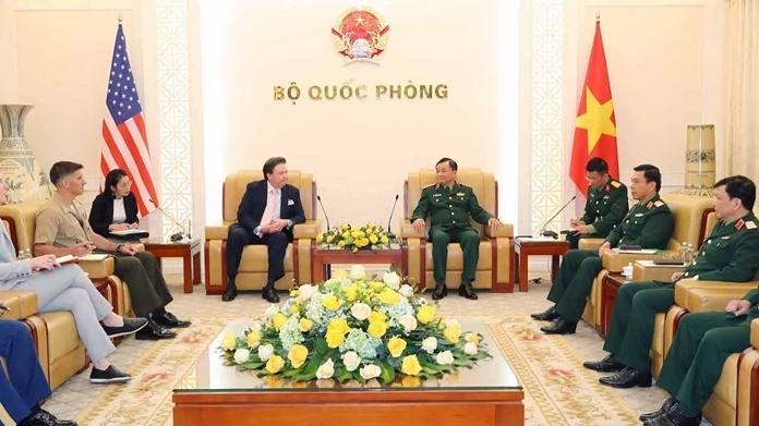Вьетнам и США активизируют сотрудничество в ликвидации последствий бомб и мин, оставшихся после войны