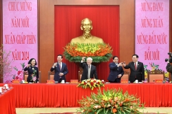 Генеральный секретарь Нгуен Фу Чонг поздравил руководителей Партии, Государства с наступающим Тэтом