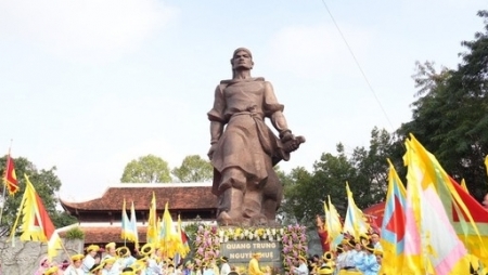 Церемония в честь 235-й годовщины со дня победы под Нгокхой-Донгда