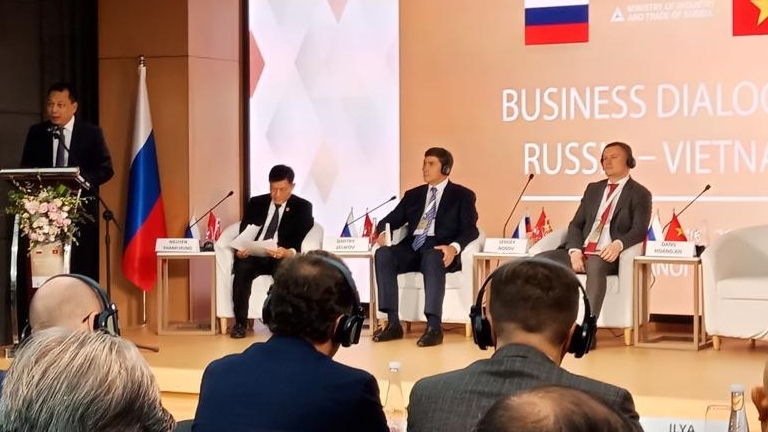 Российские предприятия высоко оценивает потенциал торгово-инвестиционного сотрудничества с Вьетнамом