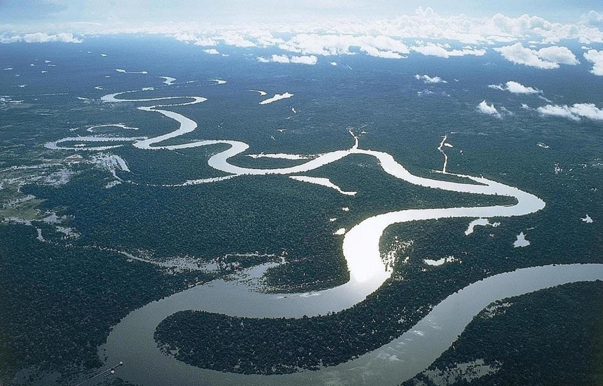 Вьетнам вносит вклад в устойчивое развитие бассейна реки Меконг