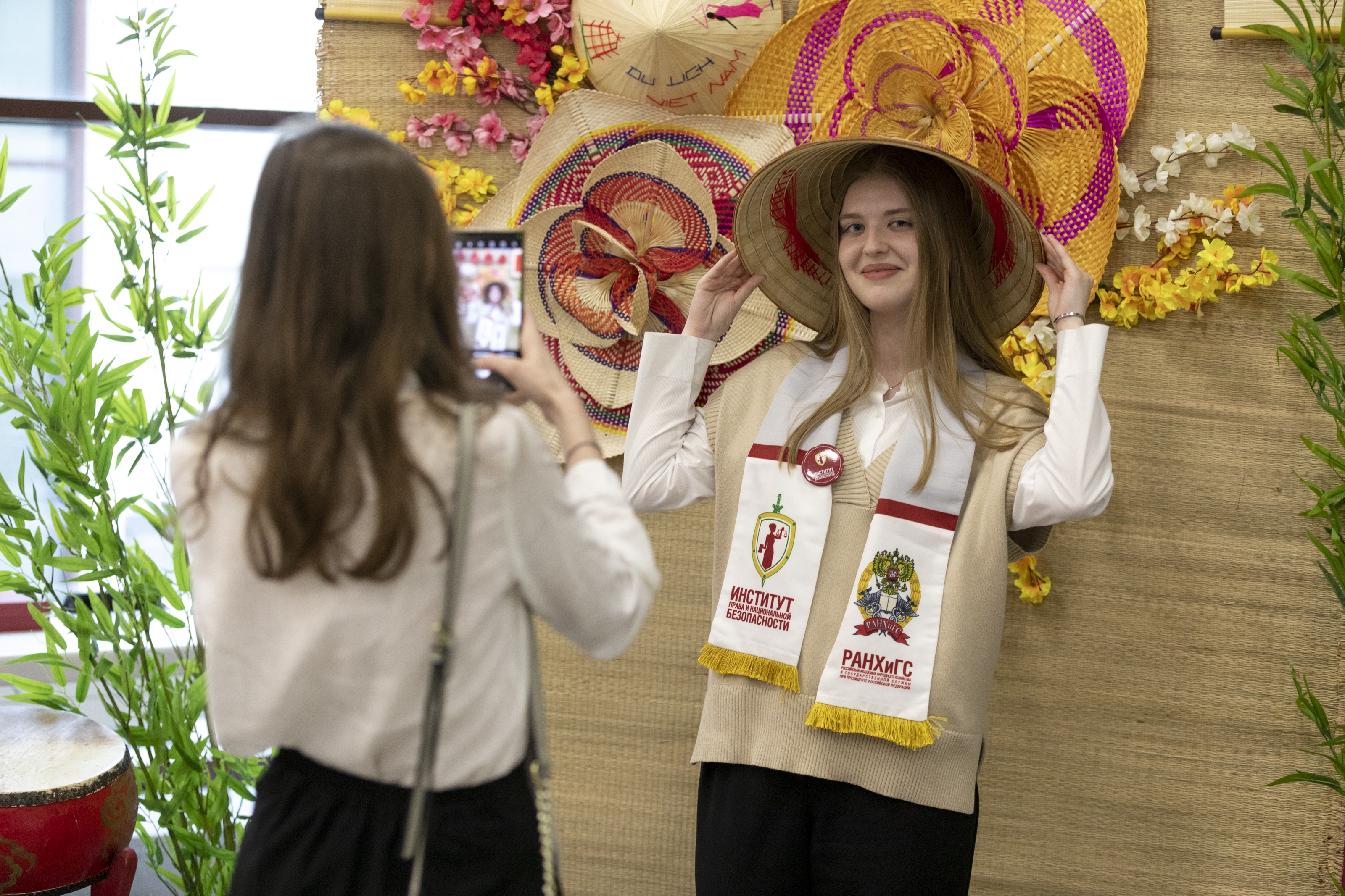 Вьетнамские студенты продвигают «национальную культурную квинтэссенцию» в Москве