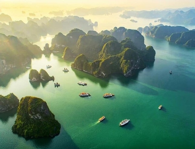Бухта Халонг входит в топ-10 красивых направлений Азии по версии The Travel