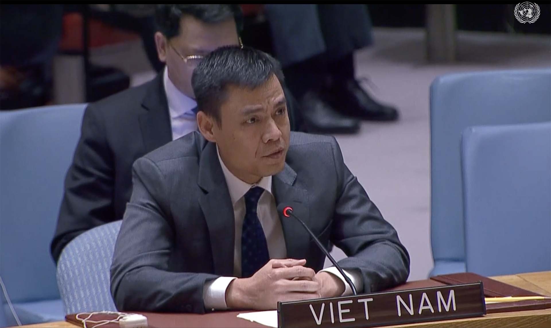 Вьетнам поддерживает меры укрепления доверия для содействия устойчивому миру
