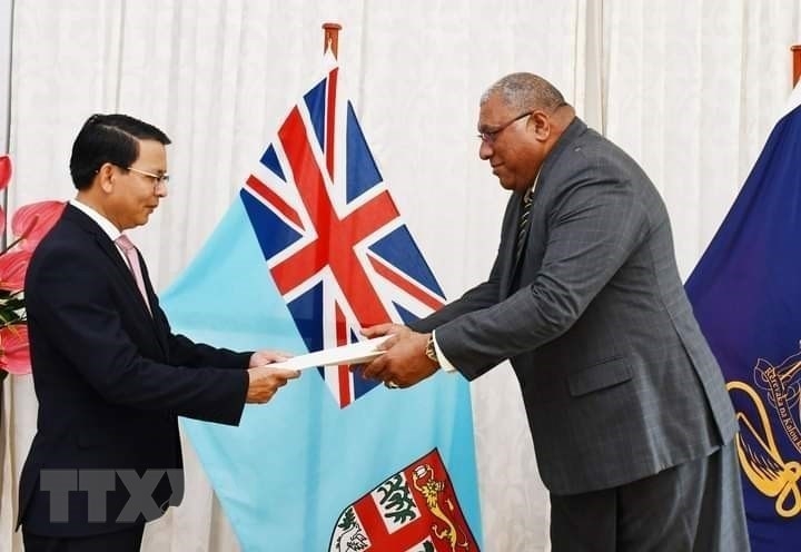 Фиджи высоко ценит авторитет Вьетнама в Азиатско-Тихоокеанском регионе