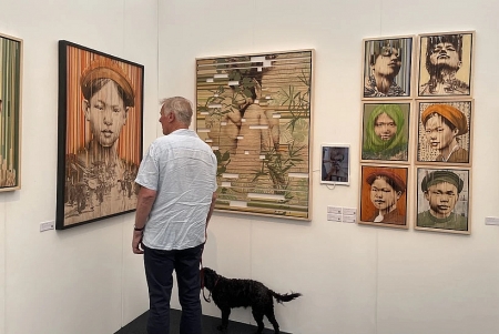 Вьетнамские картины произвели фурор на Международной художественной ярмарке в Лондоне