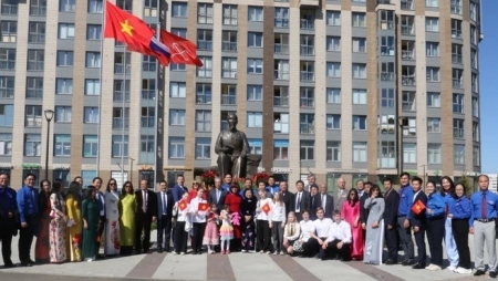 В Петербурге отметили 134 года со дня рождения первого президента Вьетнам Хо Ши Мина