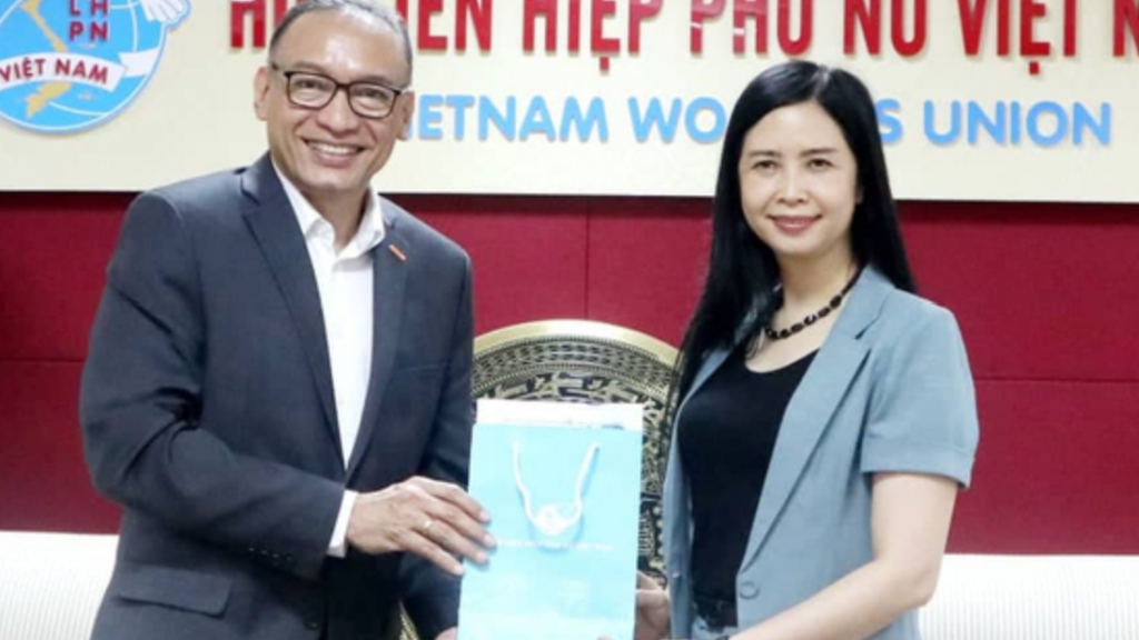 Укрепление сотрудничества между Союзом женщин Вьетнама и организацией World Vision