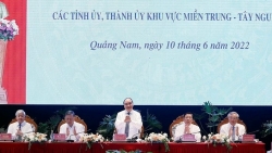 Президент Нгуен Суан Фук провел конференцию с центральными провинциями по проекту построения правового государства