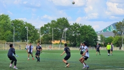 Во Франции стартовал футбольный турнир между вьетнамской молодежью и студентами в Европе