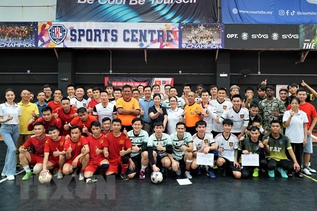 Товарищеский футбольный турнир вьетнамской общины в Малайзии