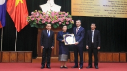 Делегация Национальной ассамблеи Лаоса посетила провинцию Хоабинь