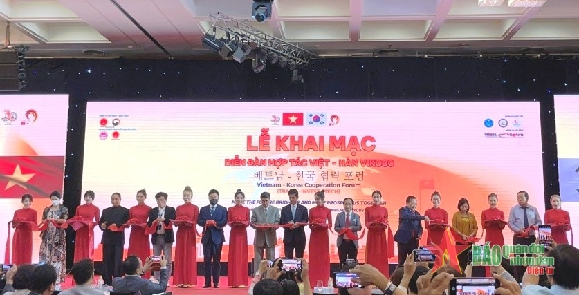 Состоялась церемония открытия вьетнамско-южнокорейского форума сотрудничества VIKO30