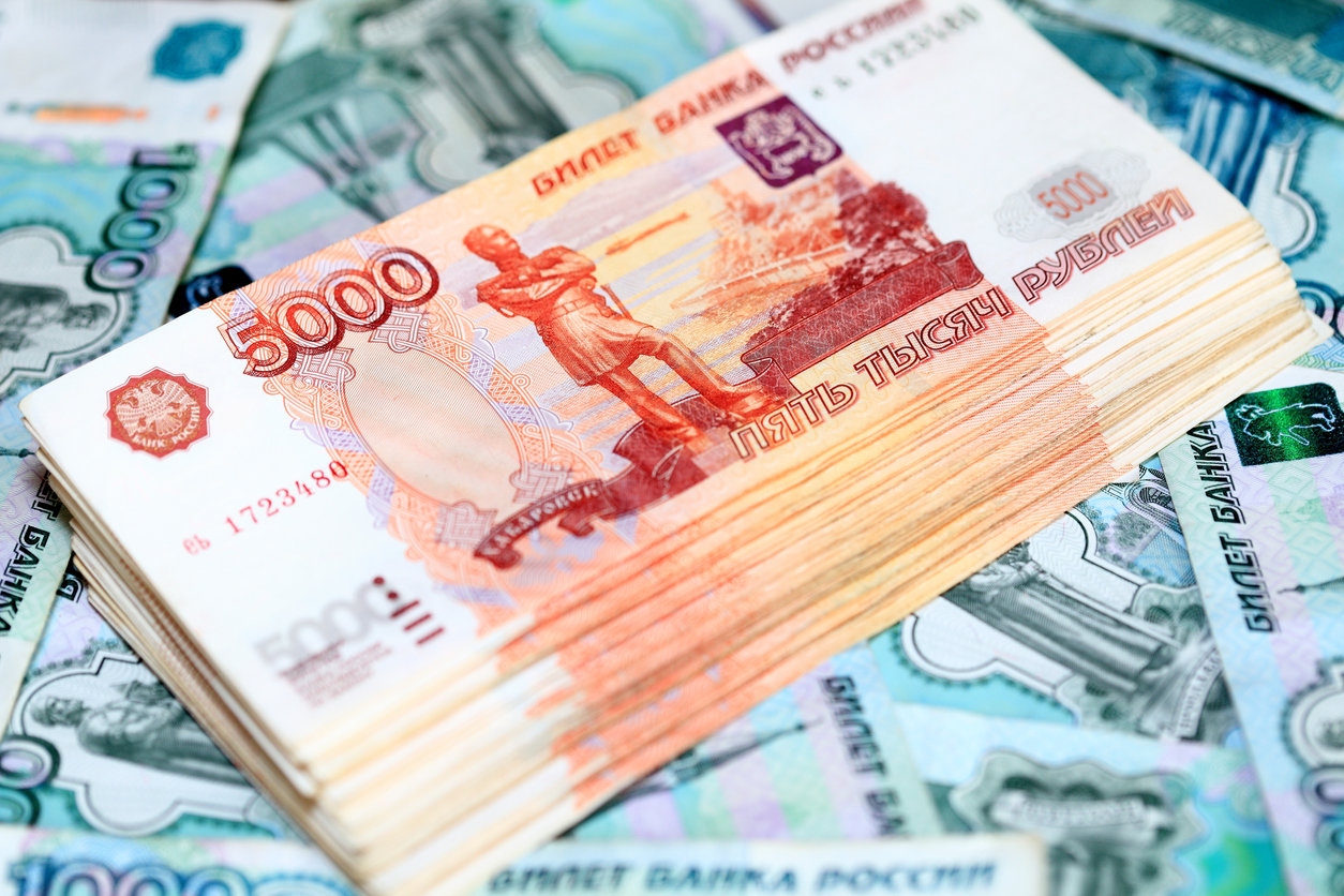 Вьетнам вошел в список стран — участниц валютных торгов в России