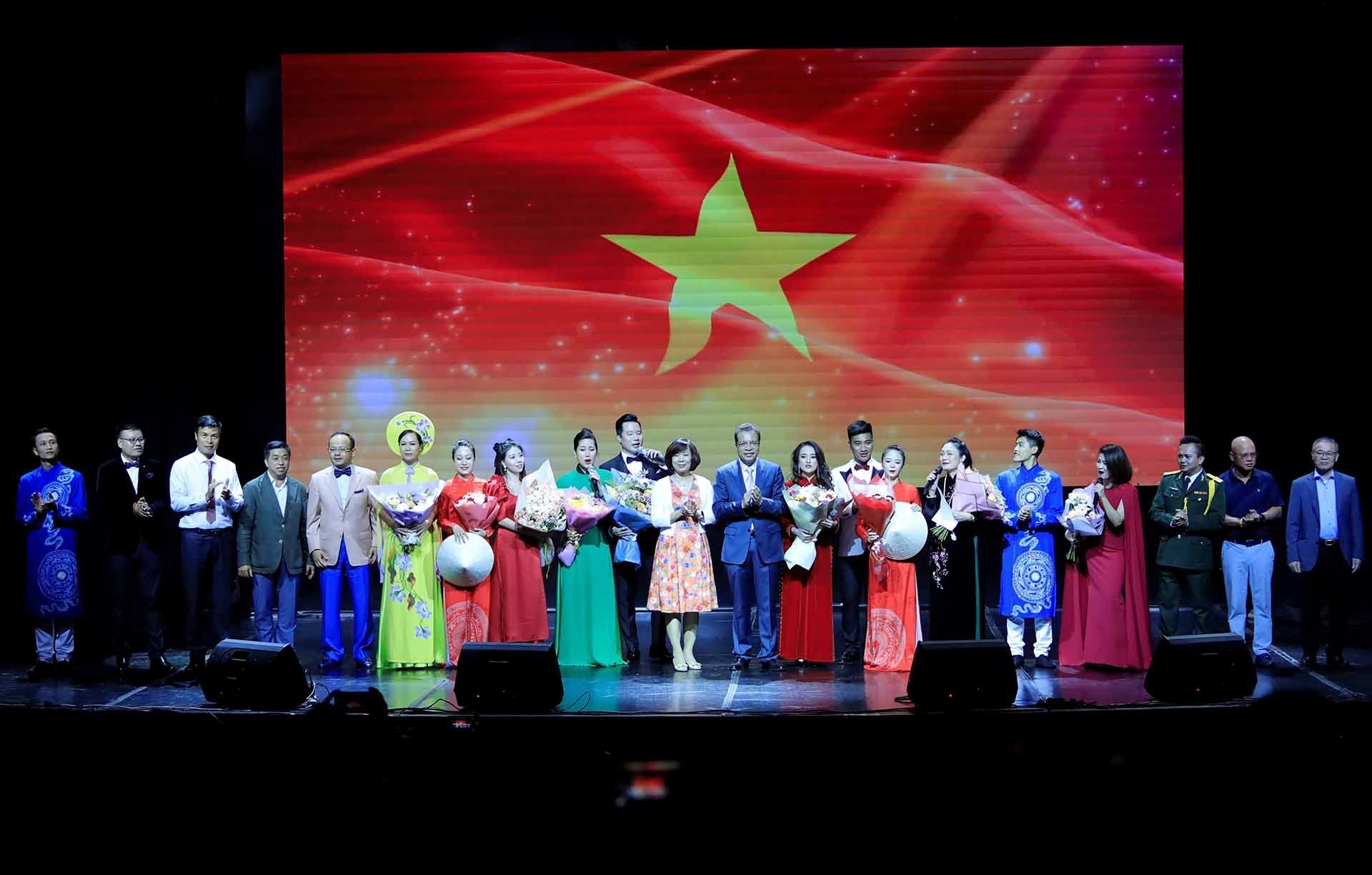 Художественная программа «Мелодии Отечества» для вьетнамской диаспоры в России