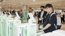 Граждане Вьетнама теперь могут пройти паспортный контроль всего за 30 секунд в аэропорту Таншоннят