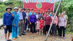 Вьетнамцы из Германии строят мосты для малоимущих людей в провинции Йенбай