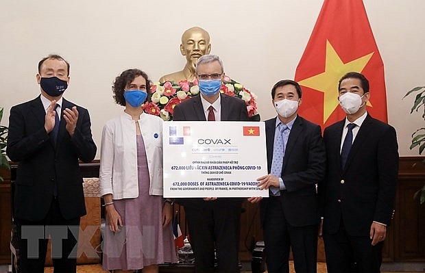 Вьетнам получил от Франции и Италии 1,5 млн доз вакцин против COVID-19