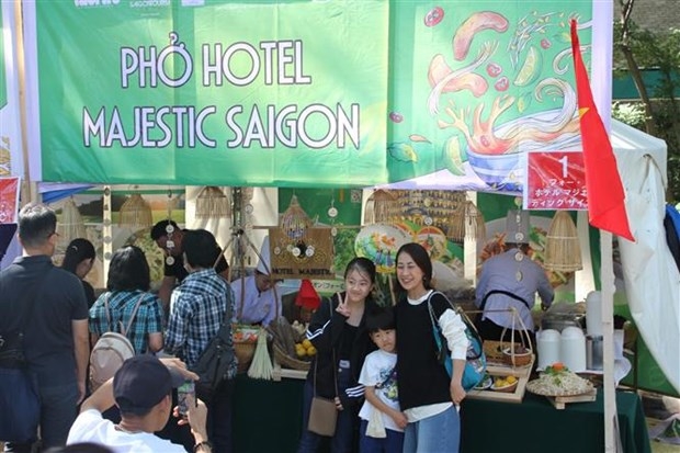Вьетнамский фестиваль «фо» 2023 года привлекает внимание посетителей в Японии