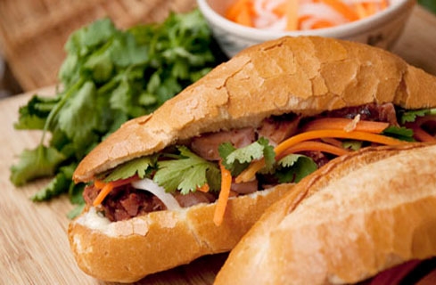 Вьетнамский бутерброд «Бань Ми» признан лучшей уличной едой в мире