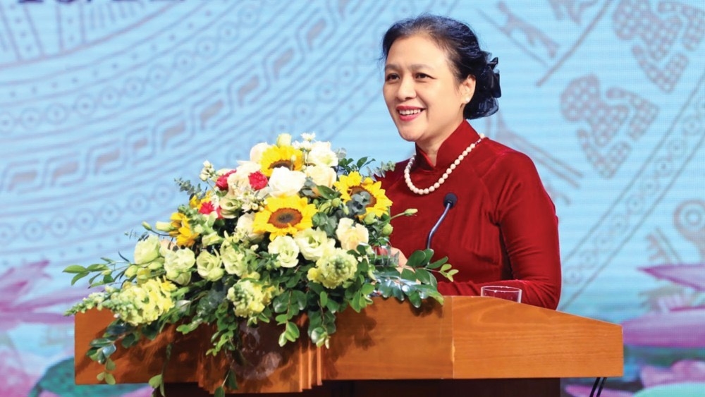 Председатель Нгуен Фыонг Нга поздравила ВСОД с 72-летием Дня традиций