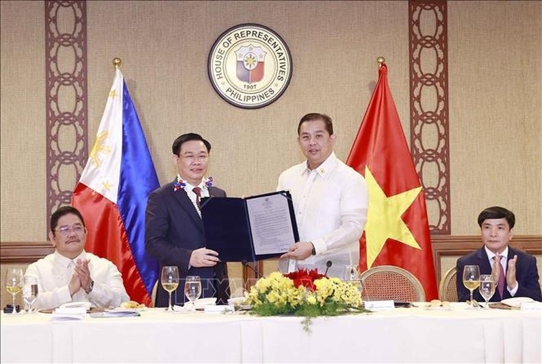 Палата представителей Филиппин приняла резолюцию об укреплении отношений с Вьетнамом