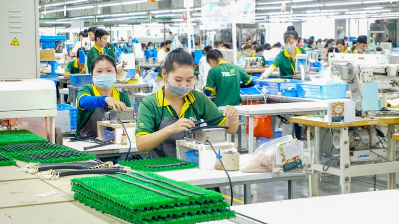 Сингапурский банк UOB улучшил прогноз роста ВВП Вьетнама в 2022 году до 7%