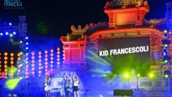 Оживленная атмосфера фестиваля Хюэ 2022 года с электронной музыкой