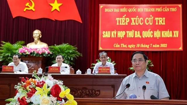 Премьер-министр Фам Минь Xинь провел встречу с избирателями города Кантхо