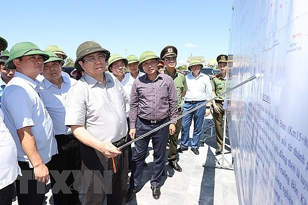 Премьер-министр проверил ход реализации проектов строительства крупных объектов инфраструктуры в провинции Нгеан