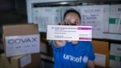 Более 1,18 миллиона доз вакцины COVID-19 от COVAX были доставлены во Вьетнам