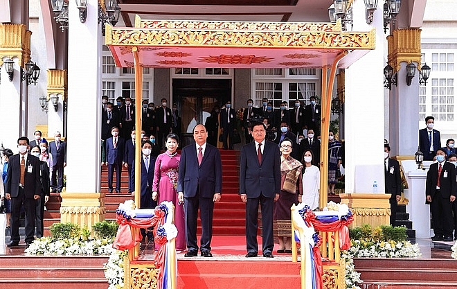 Президент Нгуен Суан Фук  и высокопоставленная делегация Вьетнам посещают ЛНДР