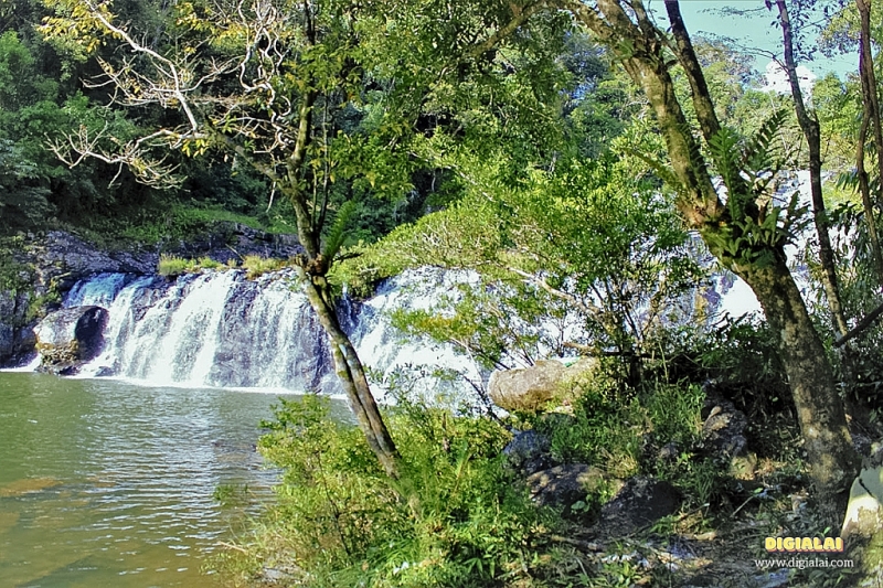 Удивительная красота водопада Конбонга