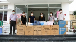 Союз  обществ дружбы города Кантхо передал медикаменты больницам