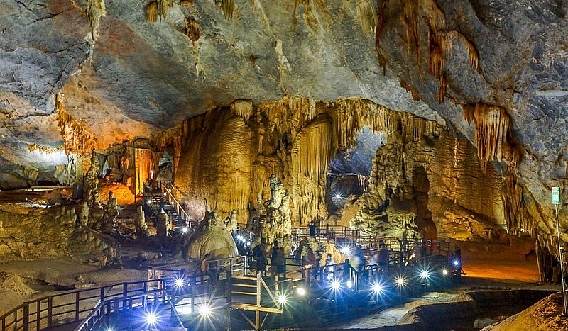 Куангбинь содействует сотрудничеству в развитии пещерного туризма между Вьетнамом и Лаосом