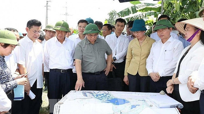 Премьер-министр Вьетнама провел проверку проектов строительства 3 больниц в Ханаме