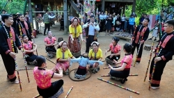 Пространство культуры народности Тхай в Деревне культуры и туризма народностей Вьетнама