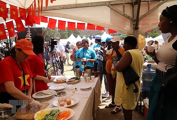 Вьетнамская кухня и культура представлены на Южноафриканской дипломатической ярмарке – 2022