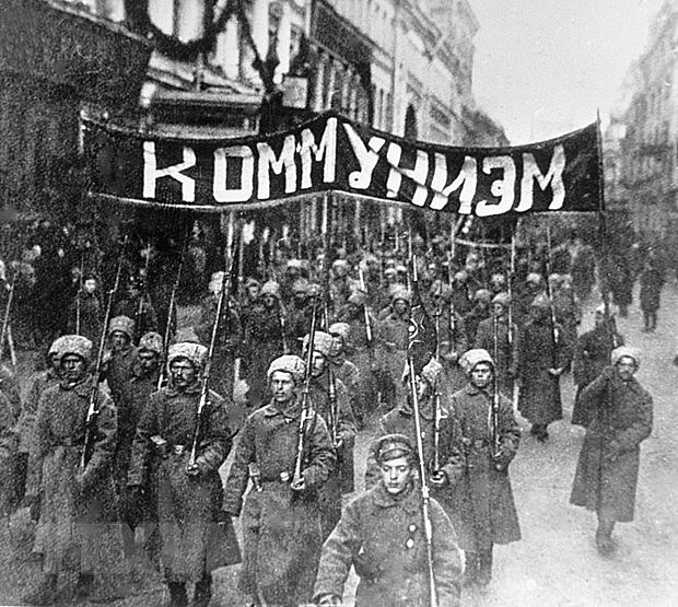 105-летие Октябрьской революции: вечные ценности