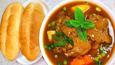 Тушёная говядина с хлебом
