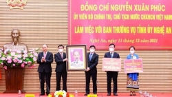 Президент Вьетнама Нгуен Суан Фук провёл рабочую встречу с руководством провинции Нгеан