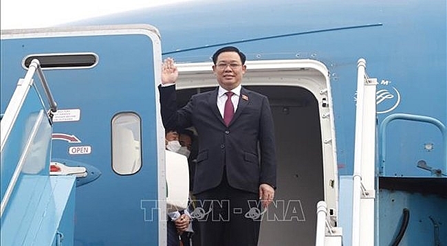Председатель Нацсобрания Вьетнама Выонг Динь Хюэ прибыл в Нью-Дели