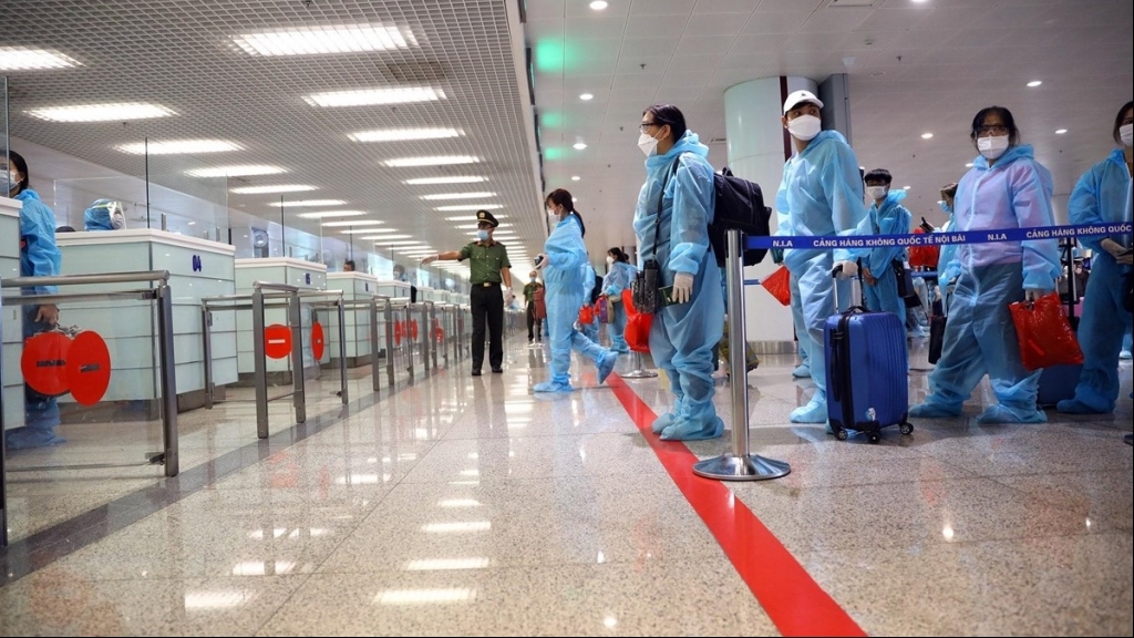 Ханой предпринимает меры по профилактике эпидемии по отношению к въезжающим во Вьетнам