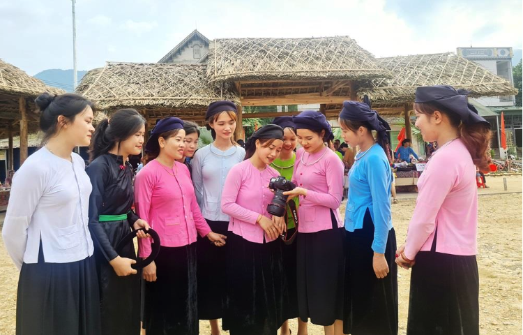 Усилия провинции Лаокай по сохранению традиционной одежды