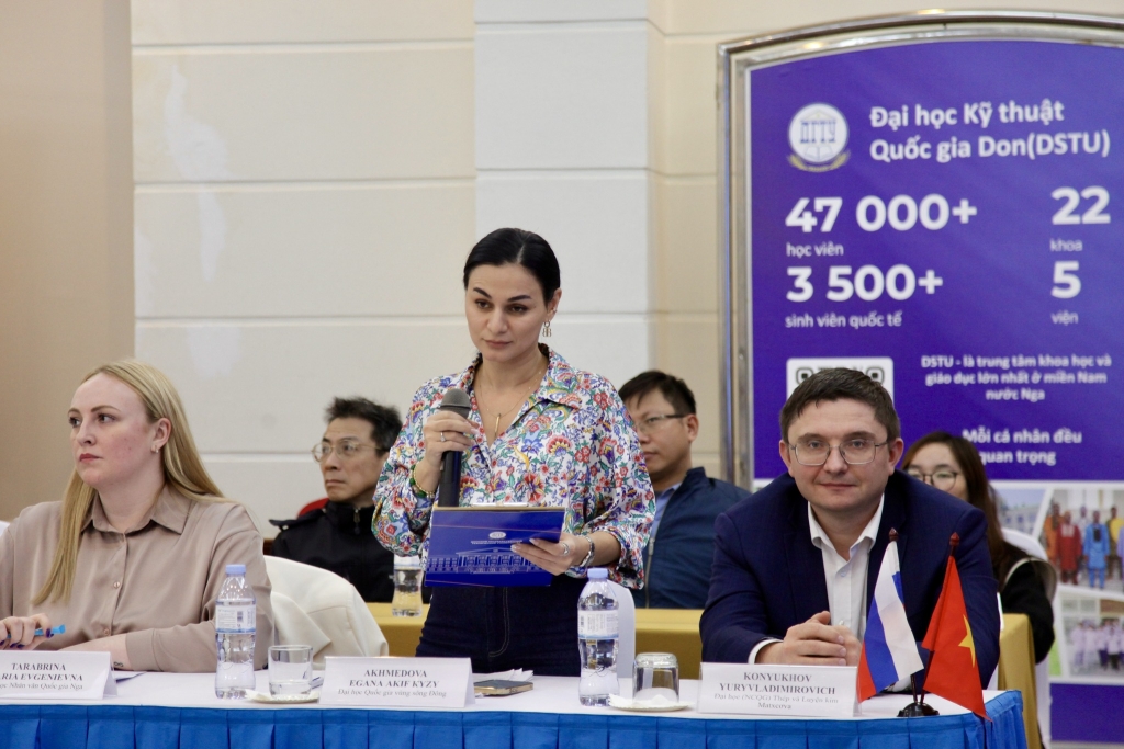 Экспертная сессия Вьетнама и России: Обмен опытом для поддержки молодежи в выборе профессии