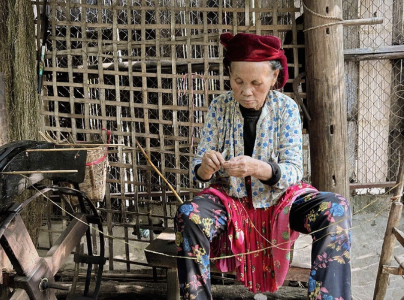 Ткацкая деревня Лунгтам — место, где льняные нити рассказывают историю каменного плато Донгван Ткацкая деревня Лунгтам — место, где льняные нити рассказывают историю каменного плато Донгван